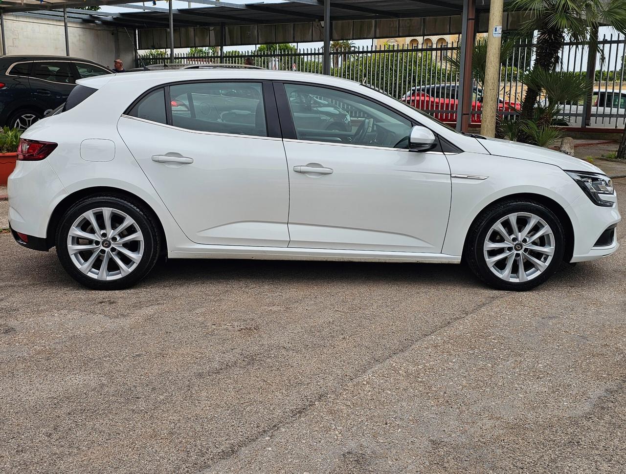 Renault Mégane 1.5 Blue dCi 115 CV Duel2
