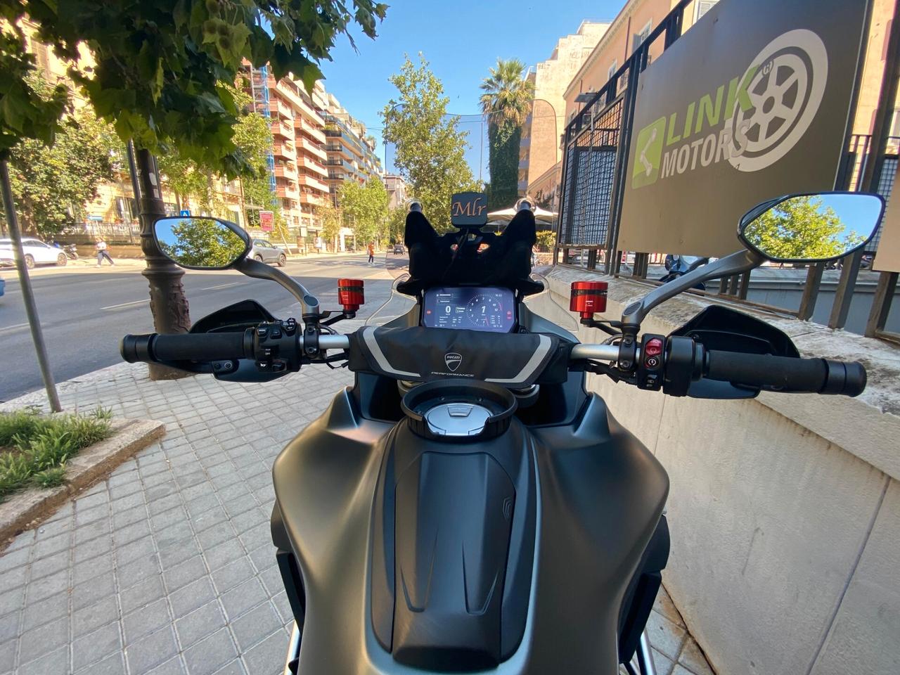 Ducati Multistrada V4 S travel & radar Permute