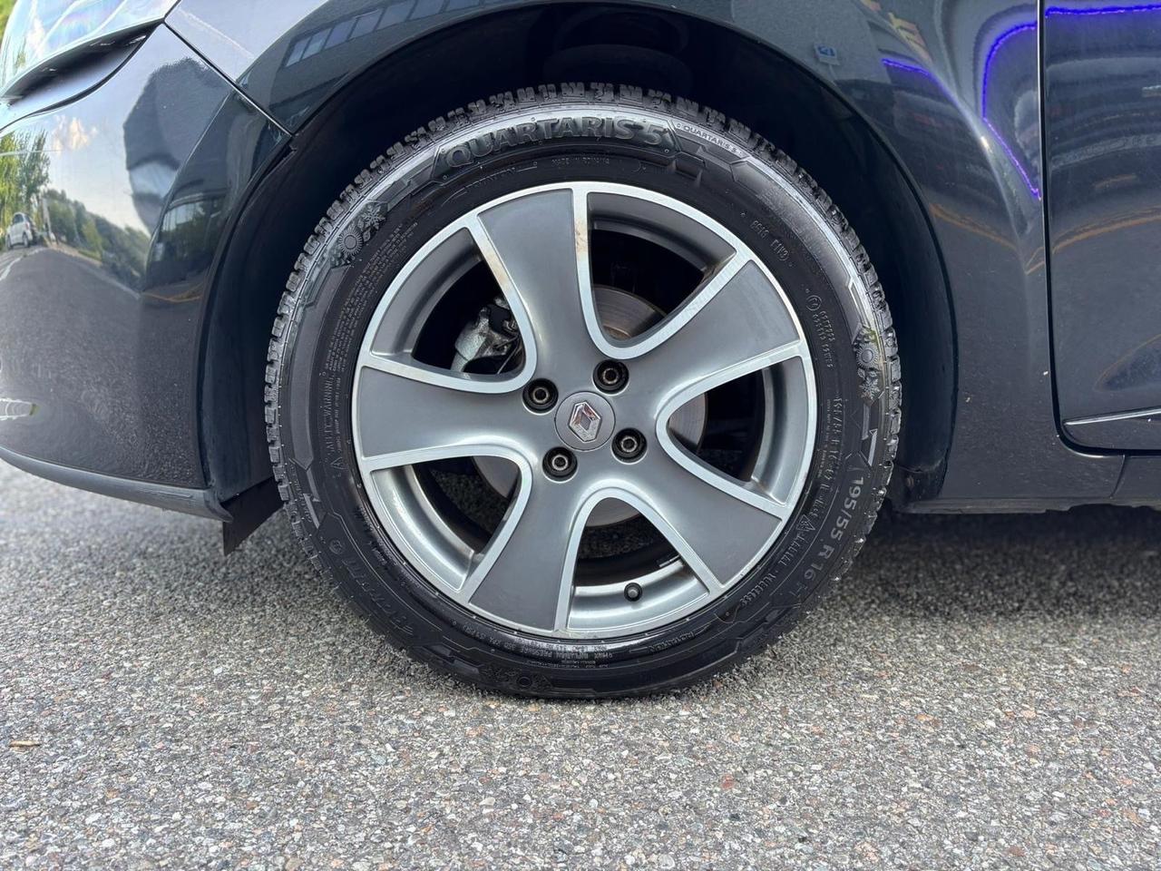 Renault Clio 1.2 75 CV 5 porte Duel