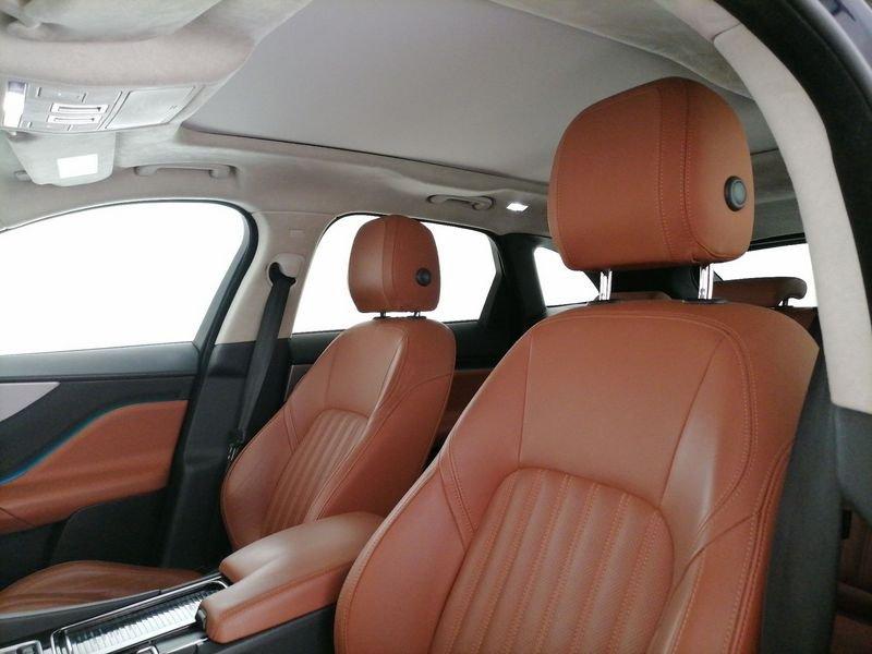 Jaguar F-Pace 2.0d i4 Portfolio awd 180cv auto my20
