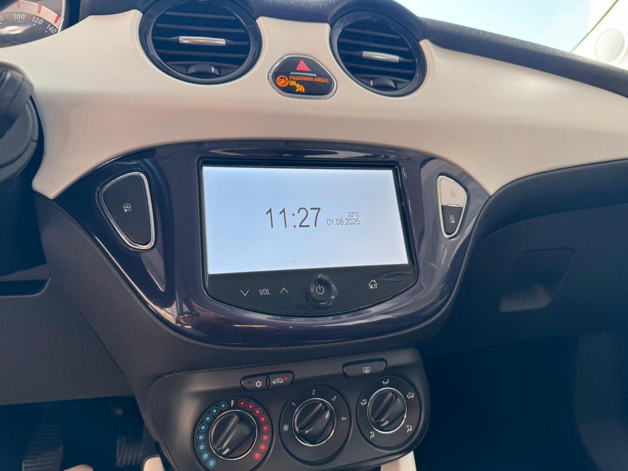 Opel Adam 1.2 70 CV White/Black Link