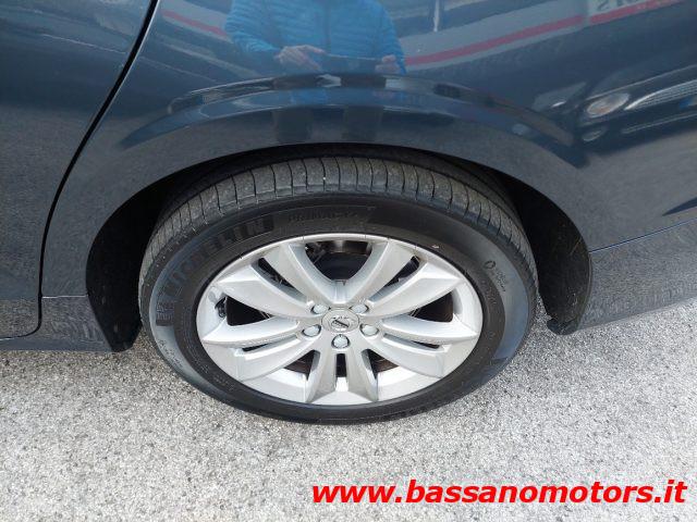 VOLVO V60 B4 (d) Geartronic Momentum Business