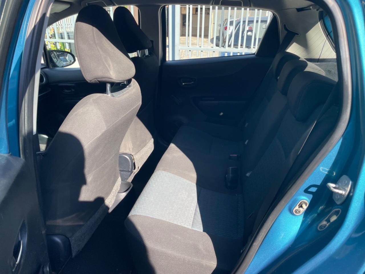 Toyota Yaris 1.0 5 porte