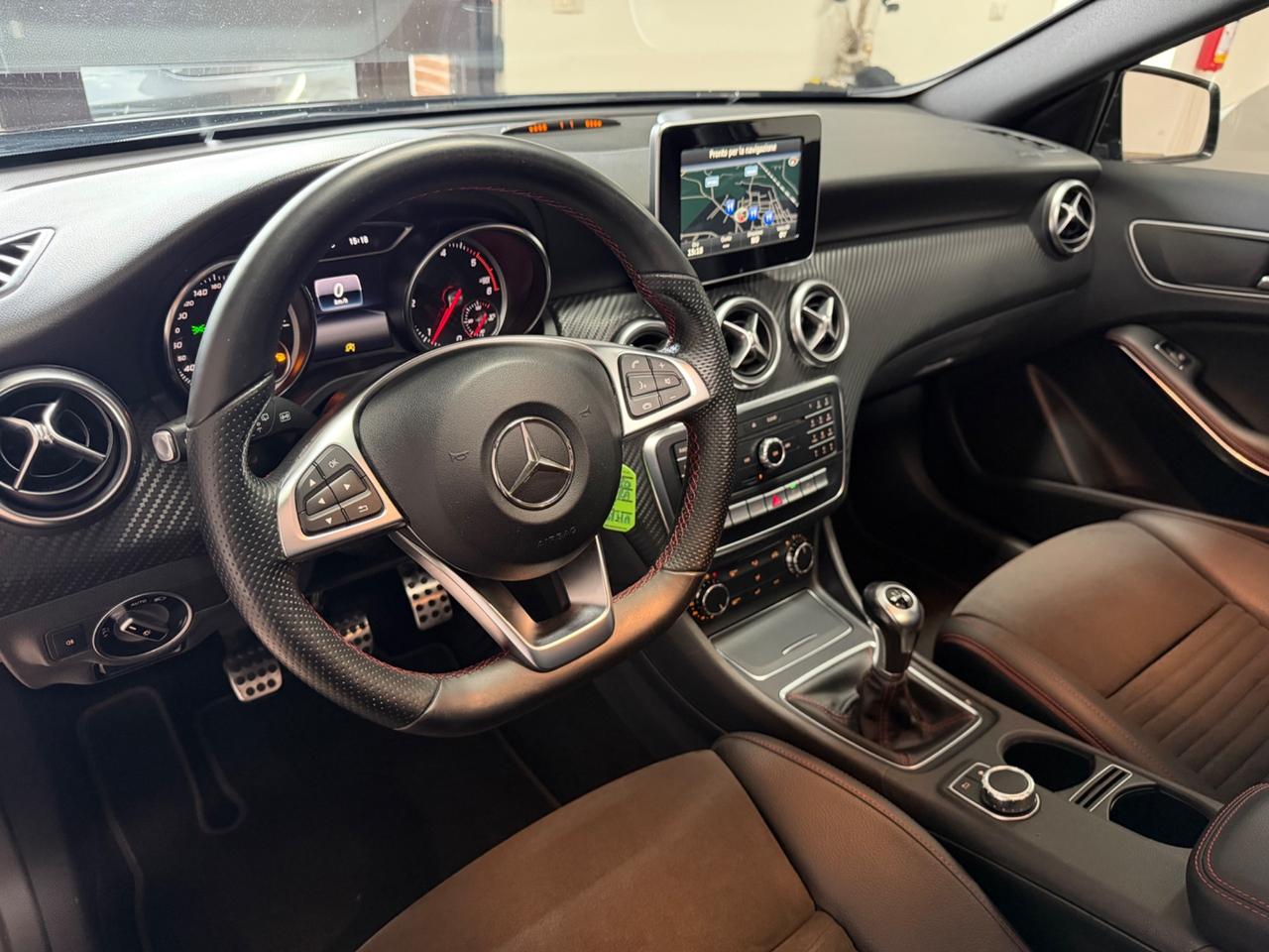 Mercedes-benz A 180 d PREMIUM AMG TETTO