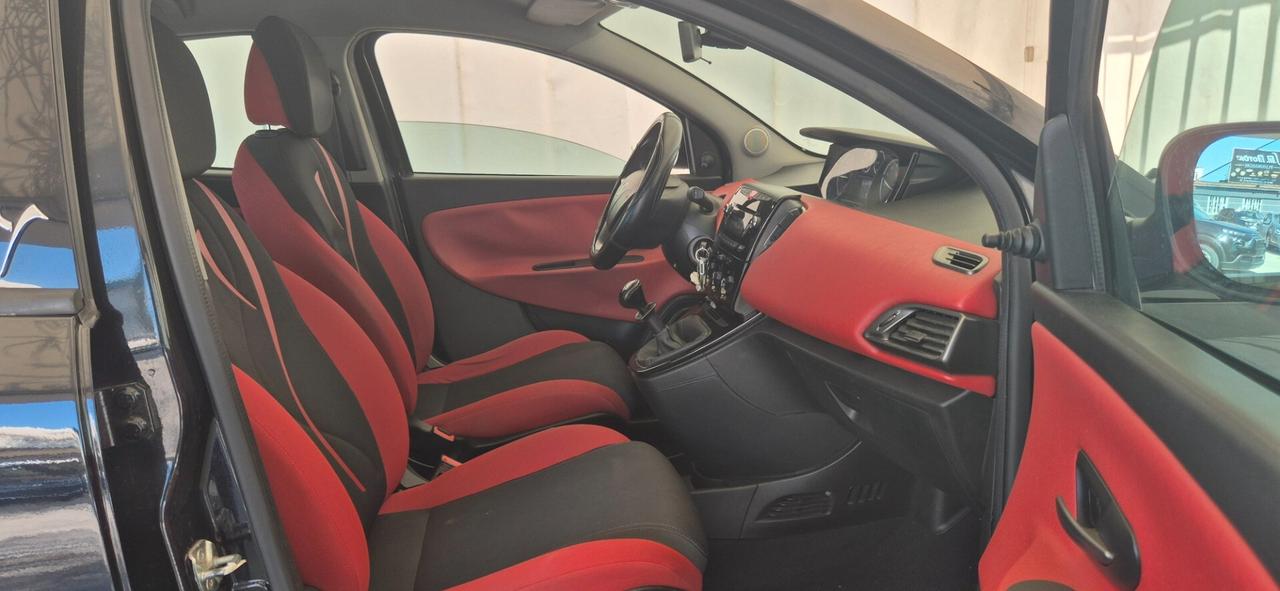 LANCIA Ypsilon 1.2 69CV Adatta Per Neopatentati 2014