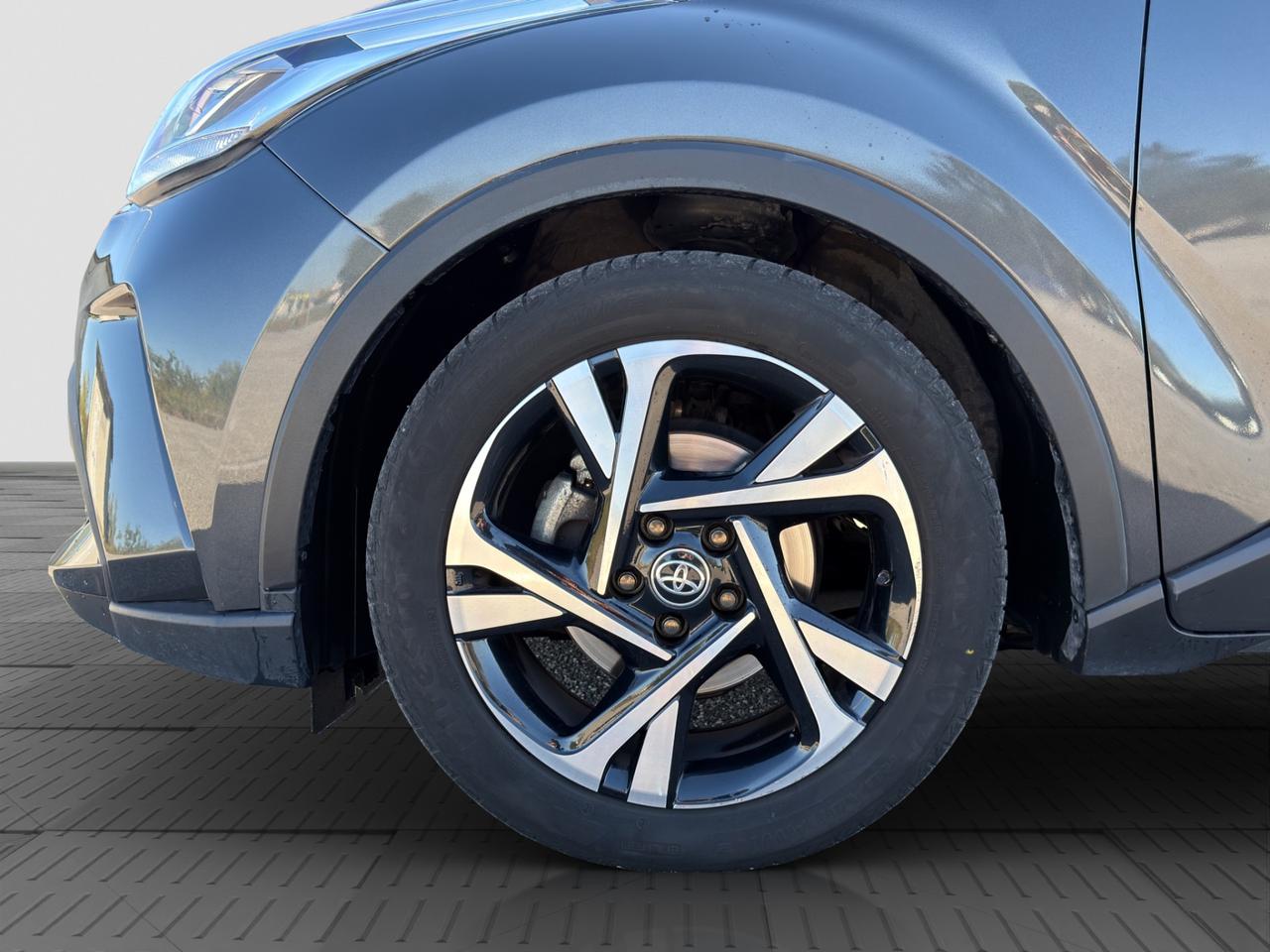 TOYOTA C-HR 2.0 Hybrid E-CVT Morebusiness