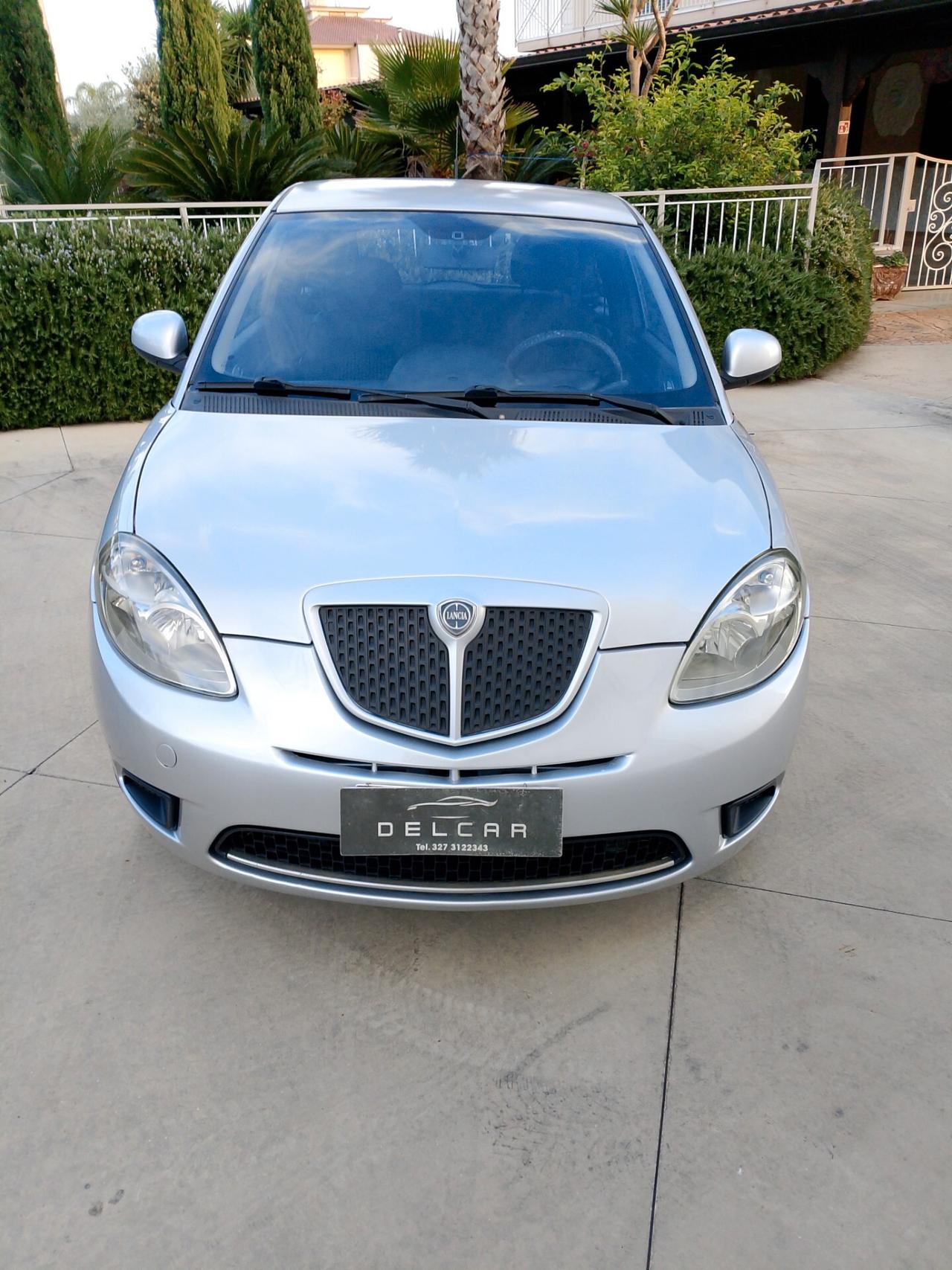 Lancia Ypsilon 1.4 Argento Ecochic GPL