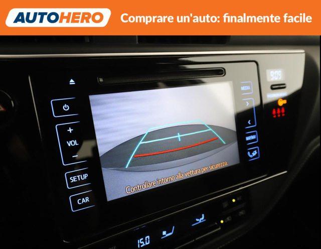 TOYOTA Auris 1.8 Hybrid Black Edition