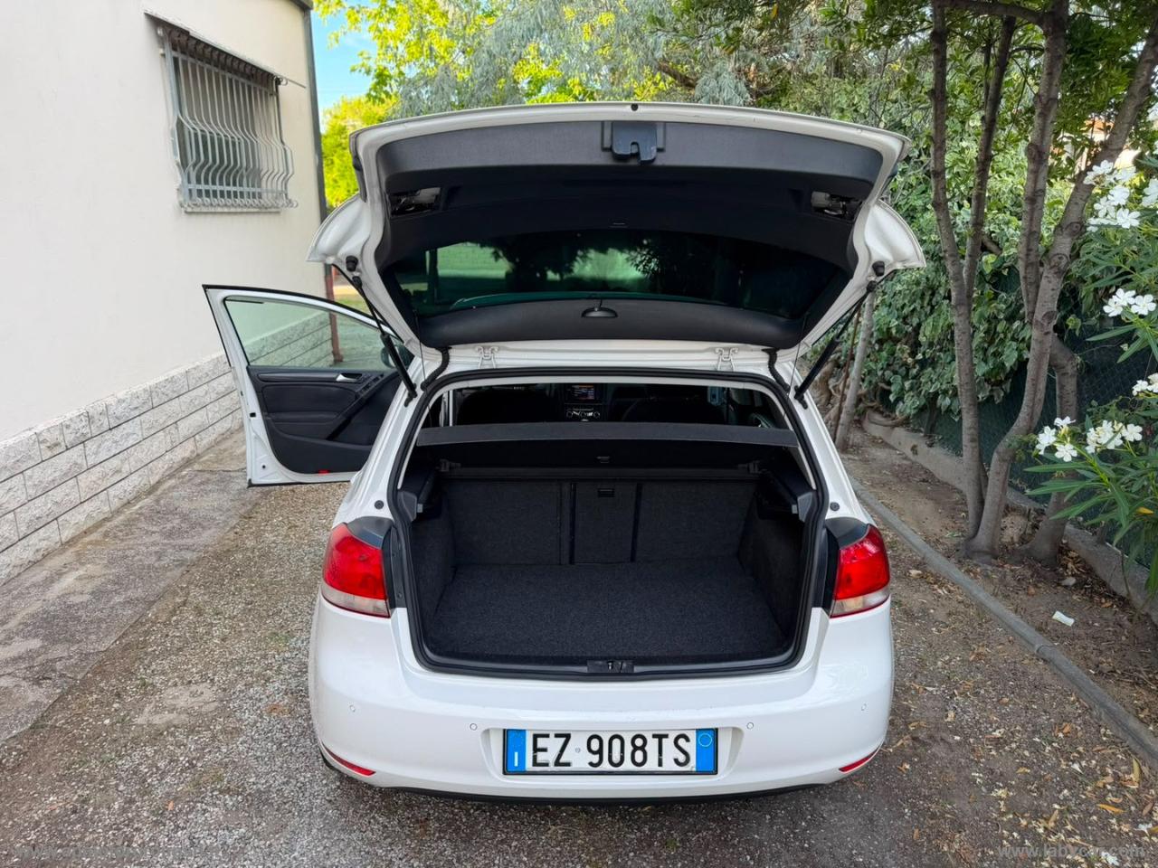 VOLKSWAGEN Golf 1.6 5 PORTE HIGLINE BiFuel