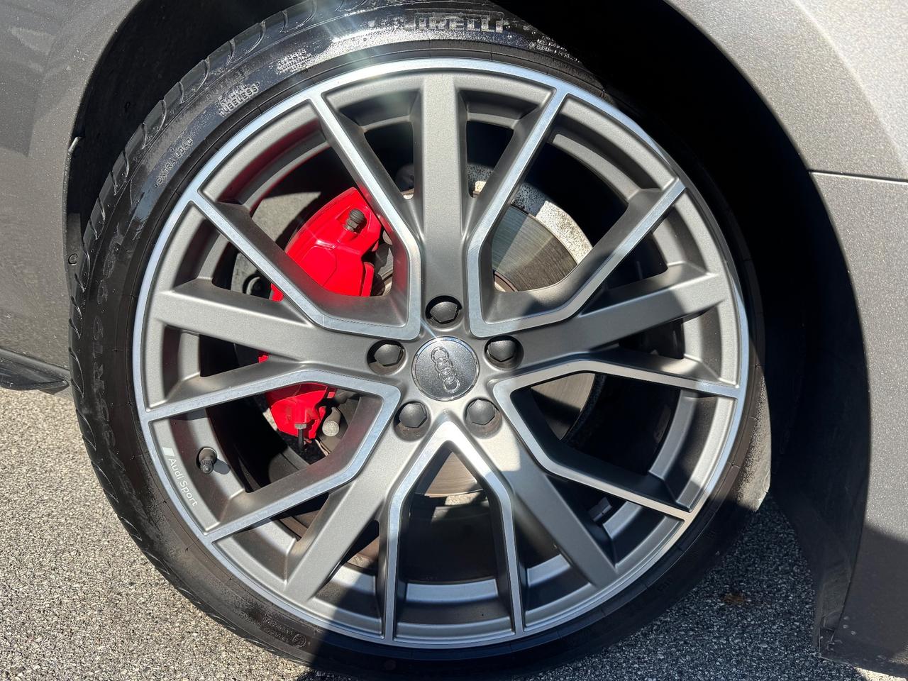 Audi A4 Avant 40 TDI quattro S tronic line edition