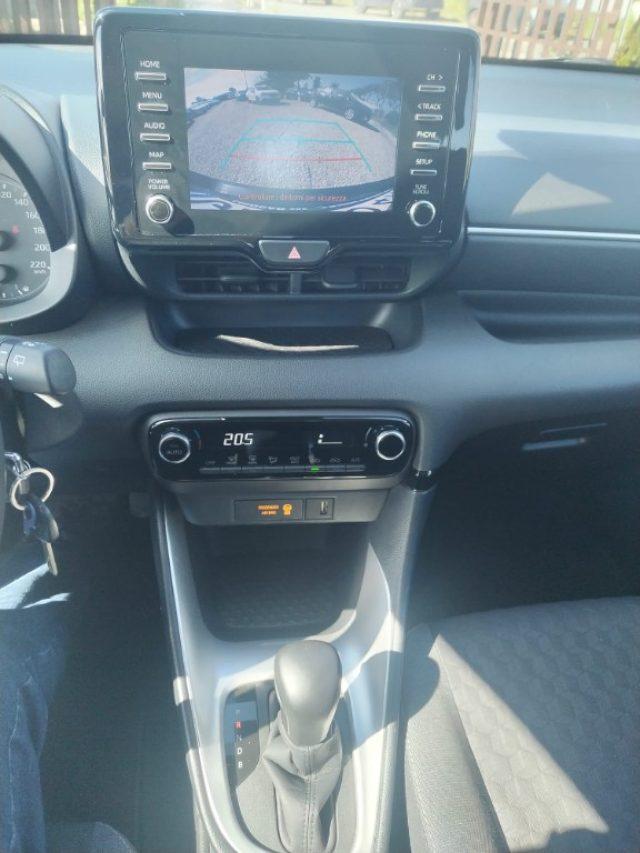 TOYOTA Yaris 1.5 Hybrid 5 porte Business