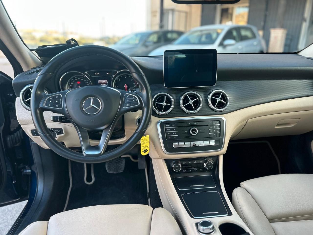 Mercedes-benz GLA 200 d Sport