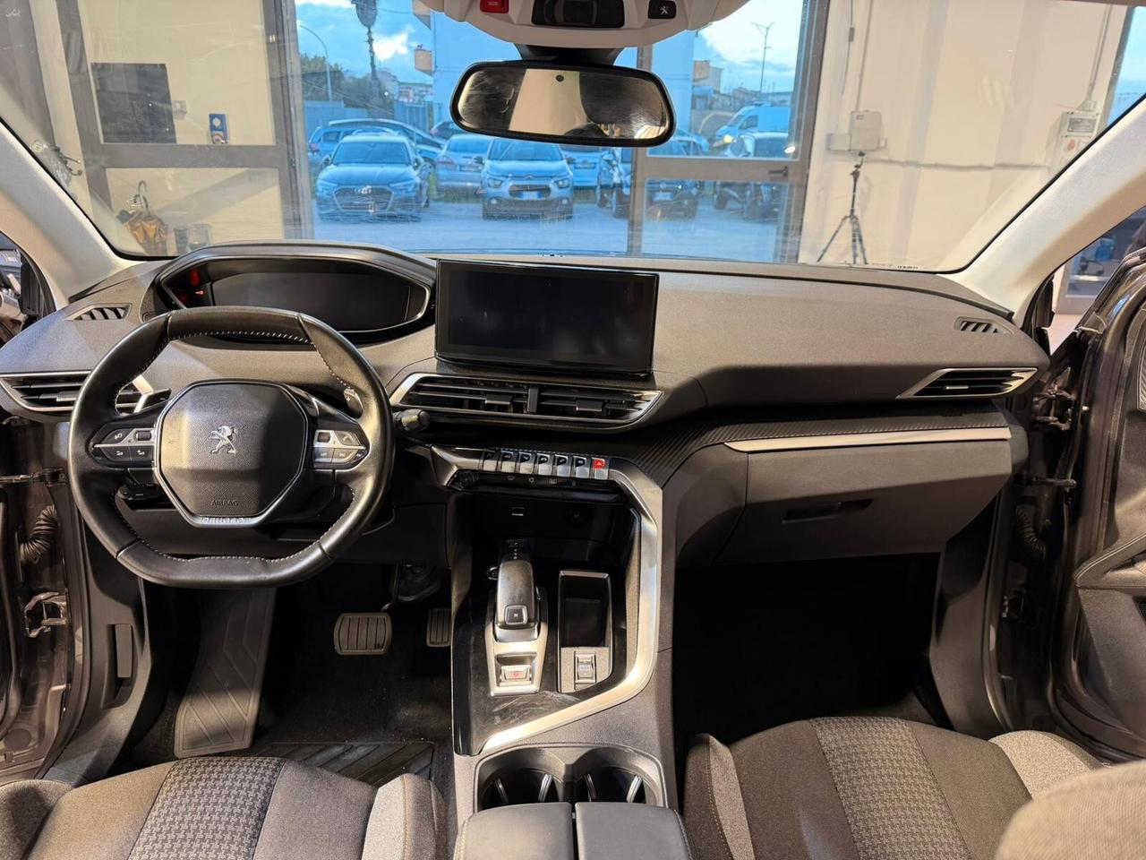 Peugeot 3008 BlueHDi 130 S&S EAT8 Business