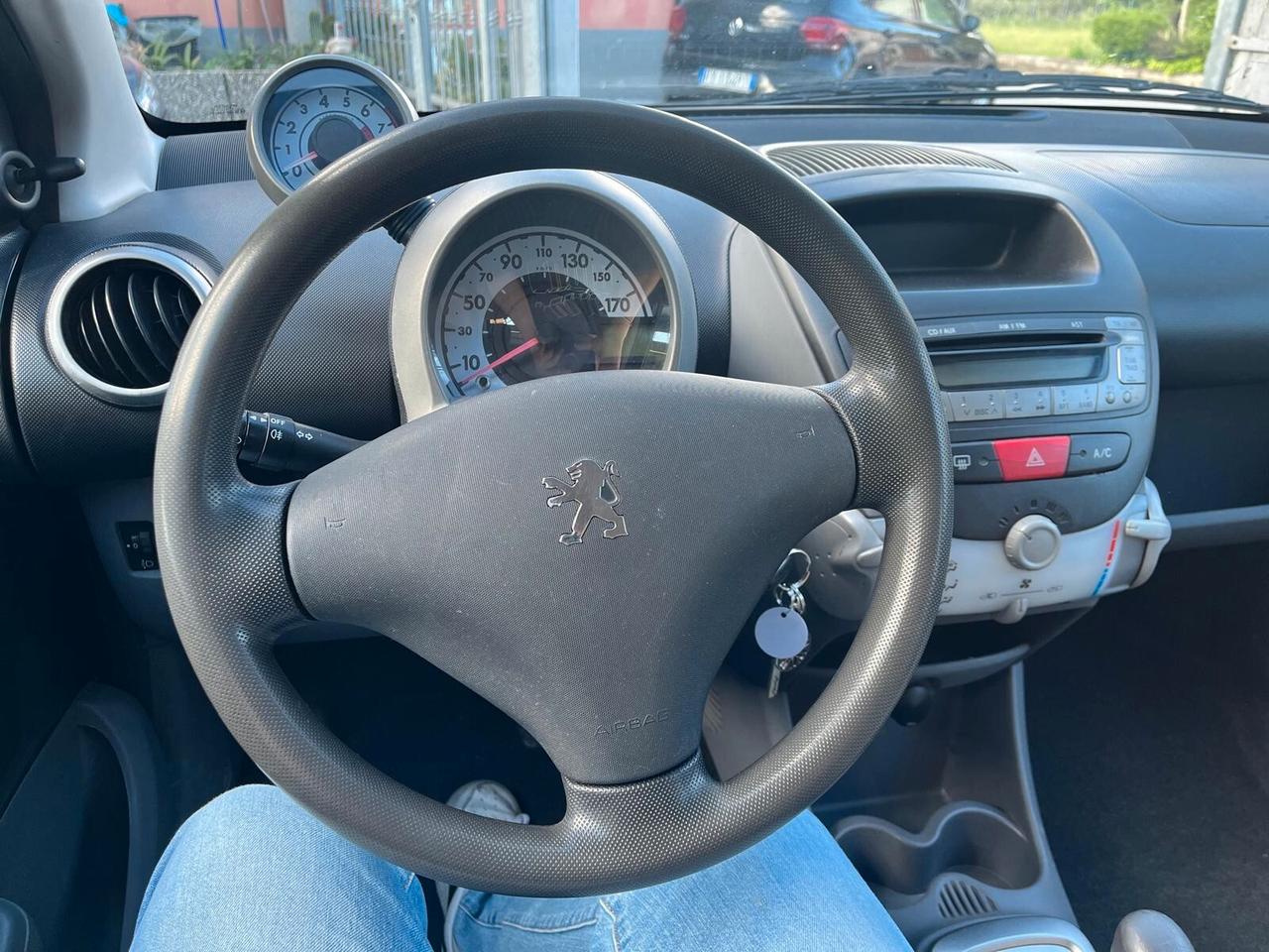 Peugeot 107 1.0 68CV 5p. Plaisir 2Tronic