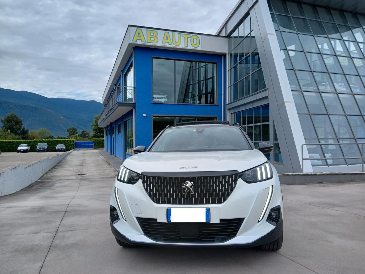 Peugeot 2008 1.5 HDi 130cv EAT8 GT Line anno 2019