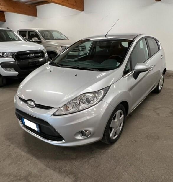 Ford Fiesta 1.4 TDCi 90cv Neopatentati