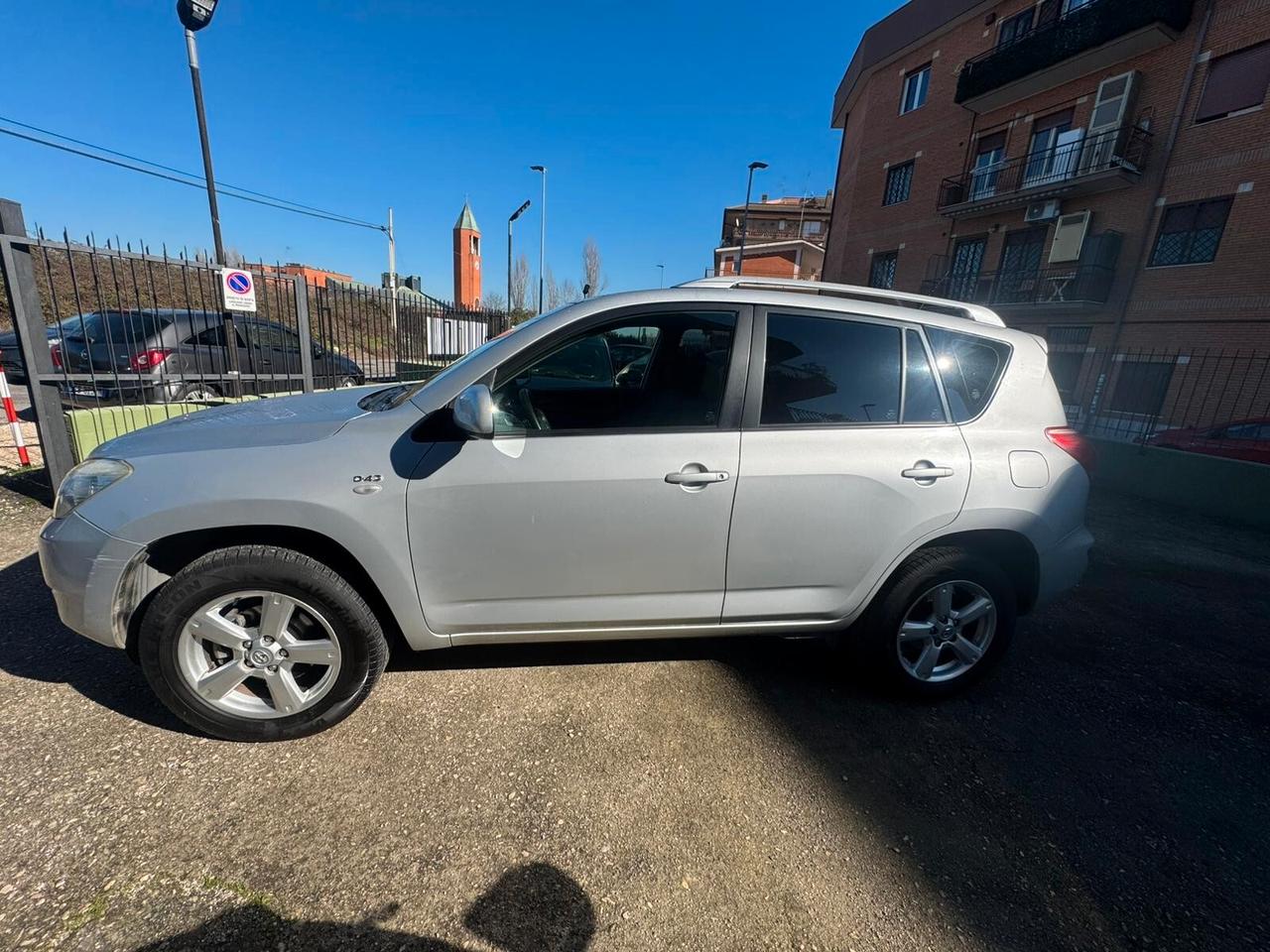 TOYOTA RAV 4 2.2 D-D4 136 CV DPF LUXURY