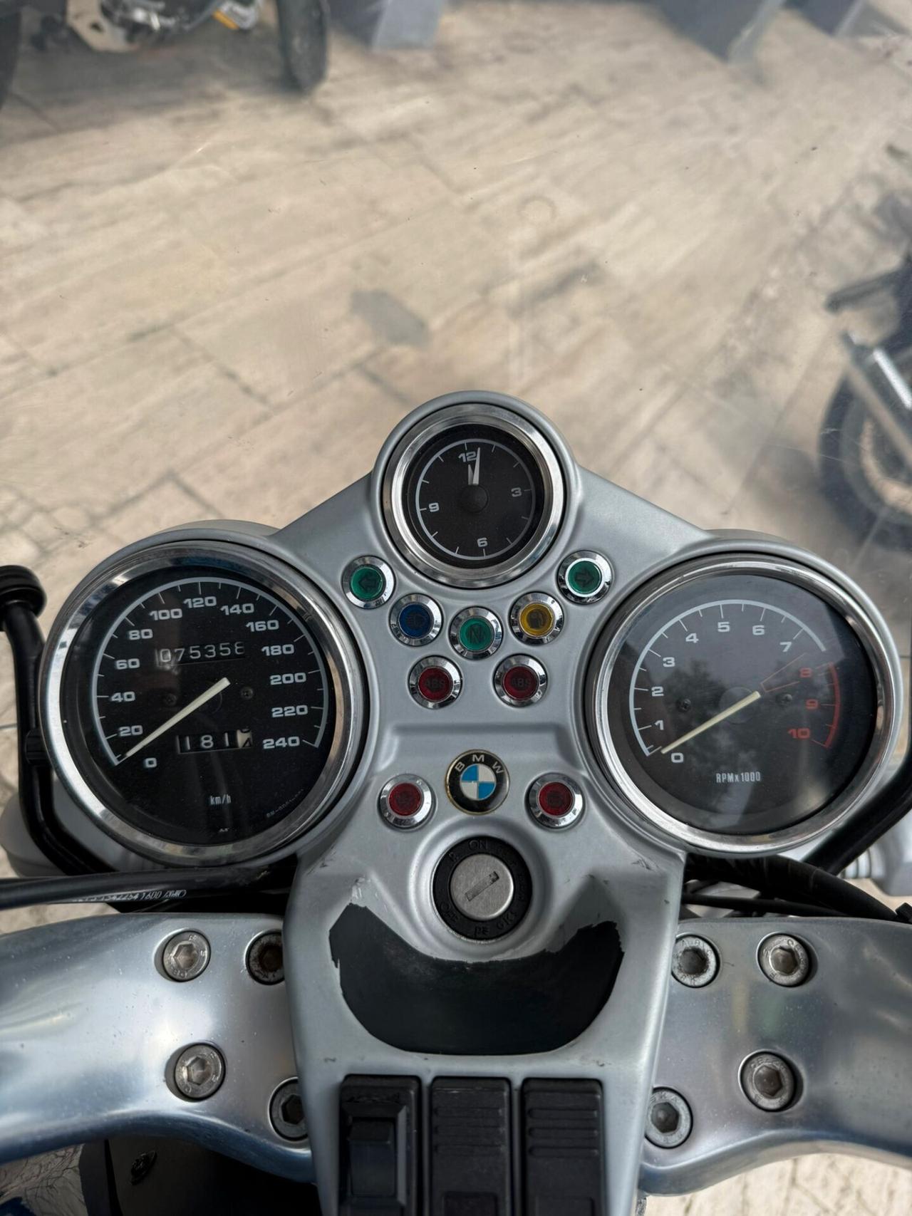 BMW R850R