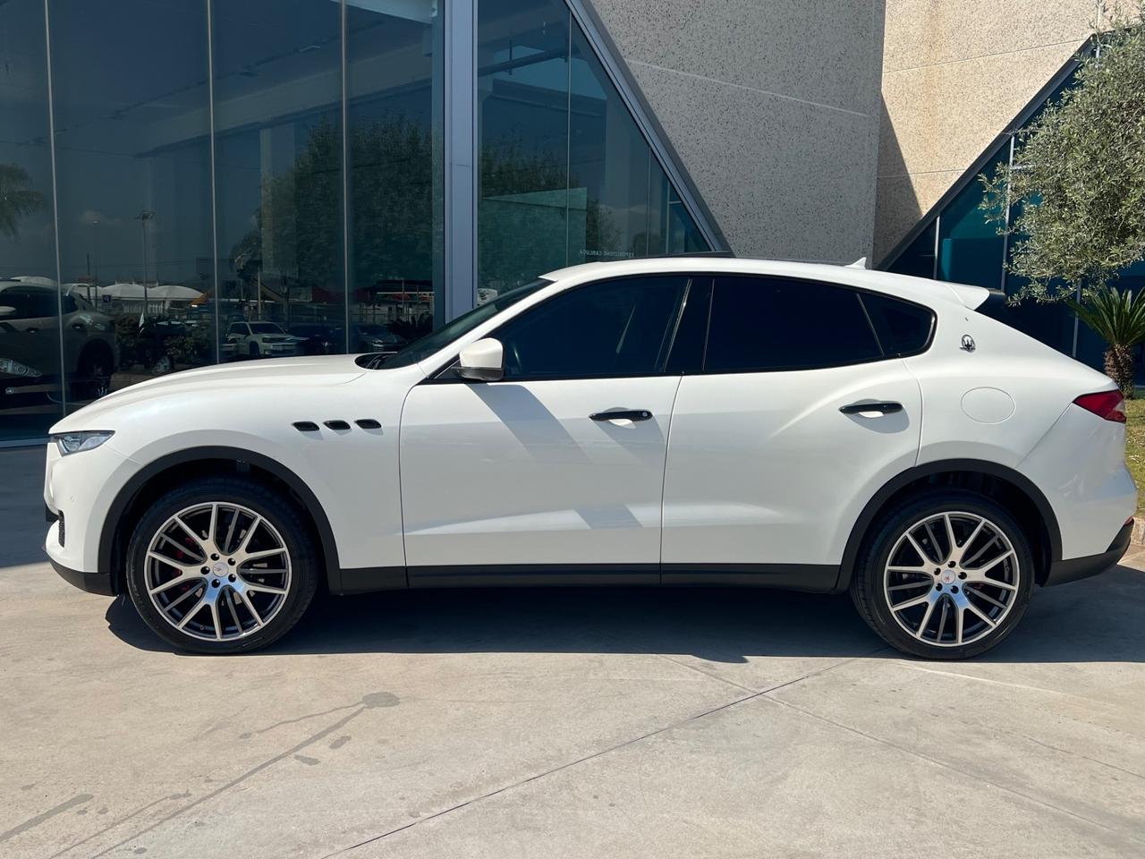 Maserati Levante V6 Diesel 275 CV AWD