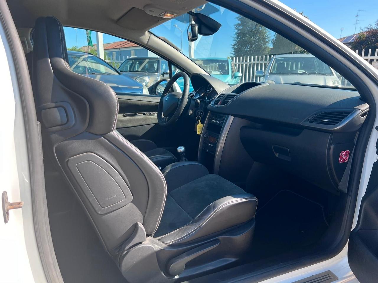 Peugeot 207 1.6 THP 156CV 3p. Féline