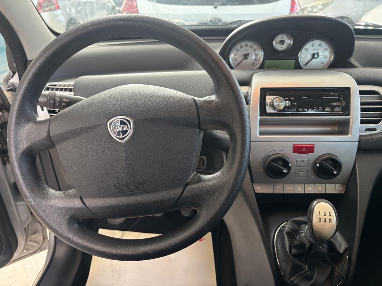 Lancia Ypsilon 1.4 Diva Ecochic GPL