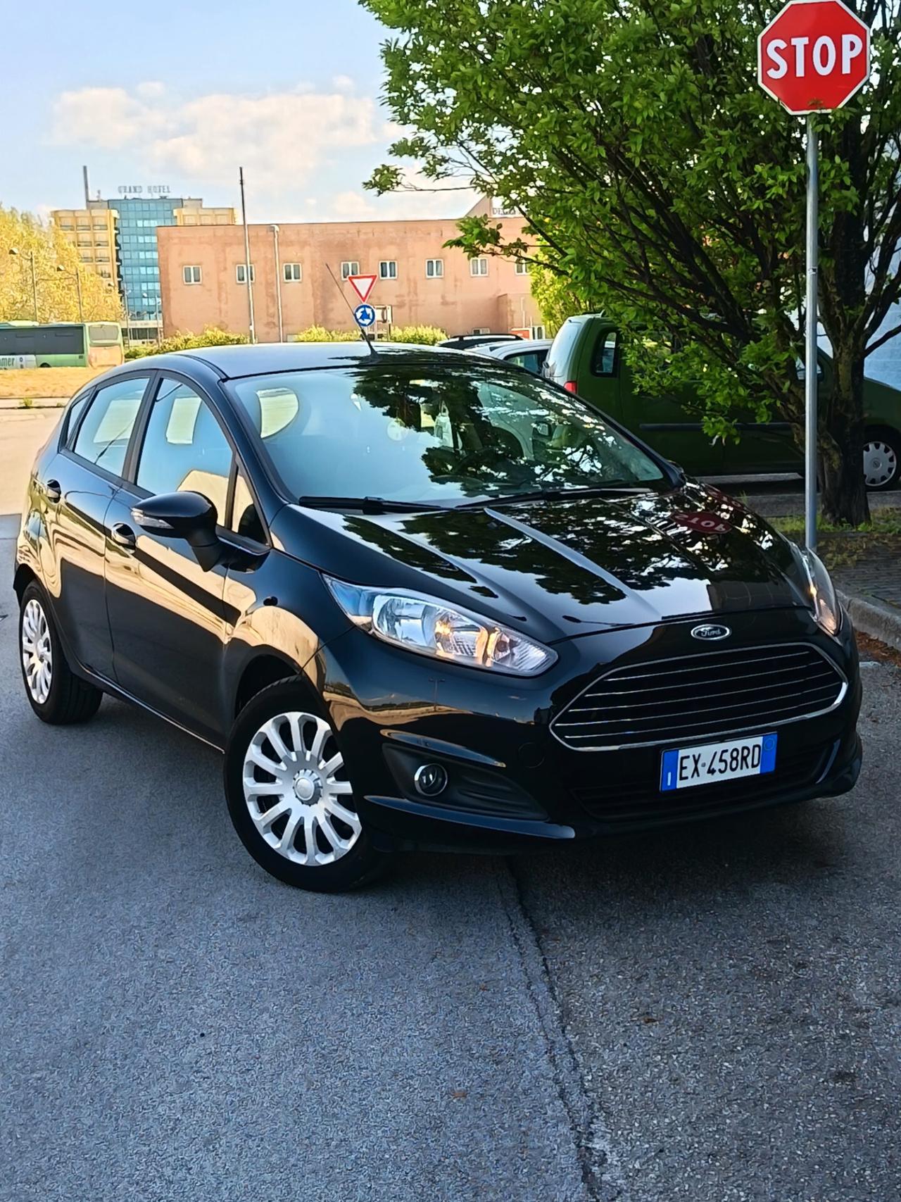 Ford Fiesta 2014 1.0 benzina 80.000KM 12 MESI DI GARANZIA NEOPATENTATI