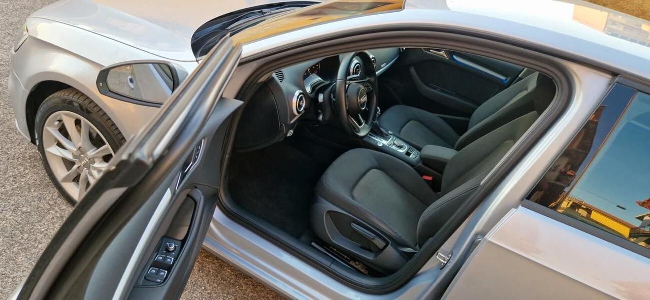 Audi A3 Sportback 1.6 Tdi 116Cv S-Tronic Design