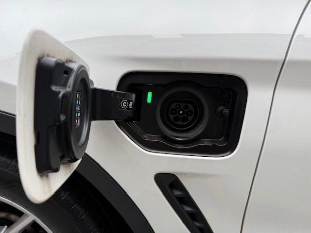 BMW X3 xDrive30e Business Advantage