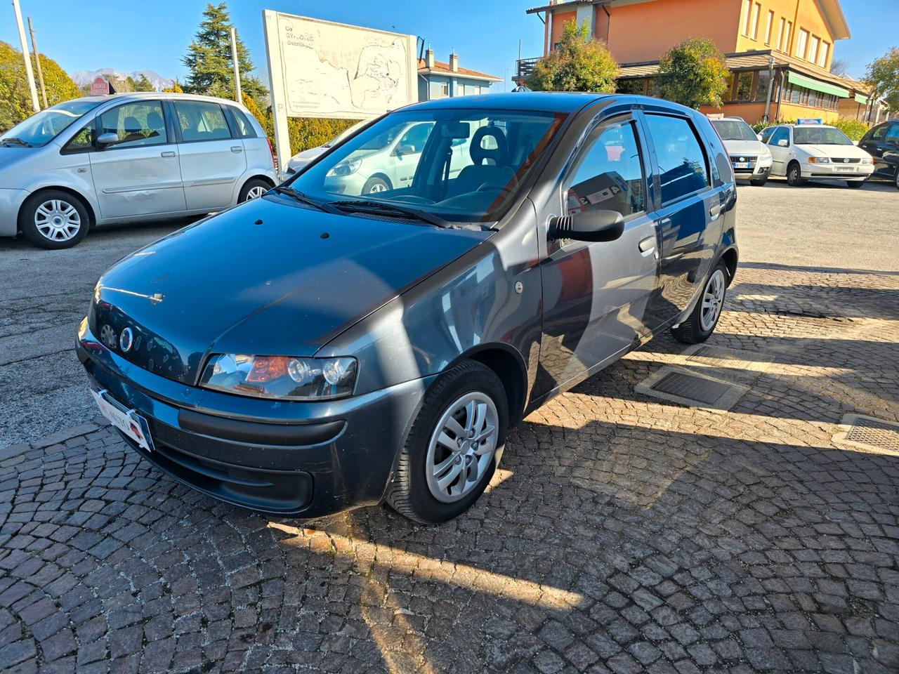 Fiat Punto 1.2i 16V cat 5 porte HLX con 330.000km