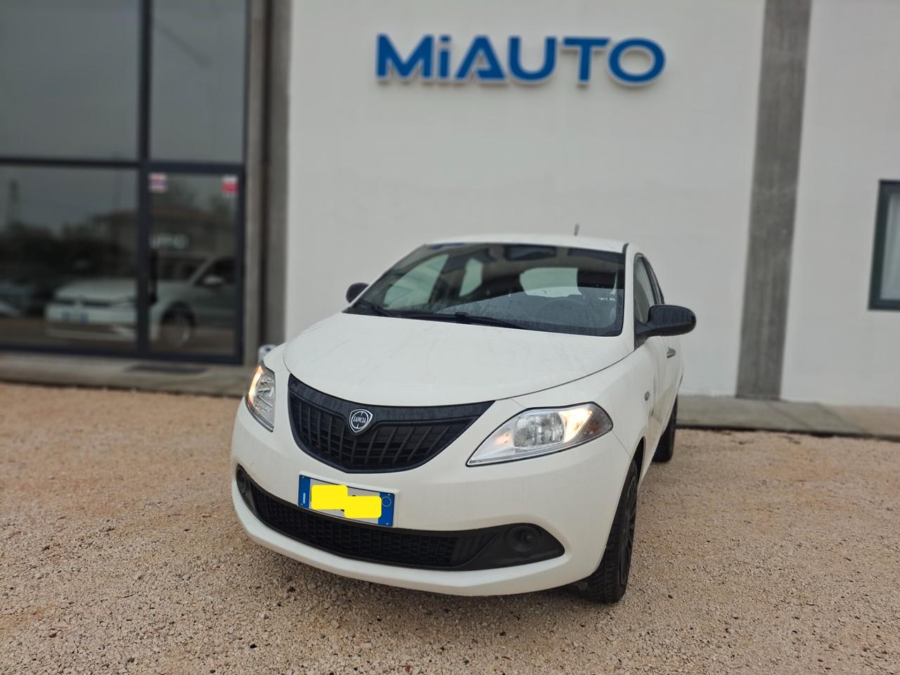 Lancia Ypsilon 1.0 FireFly 5 porte S&S Hybrid Gold