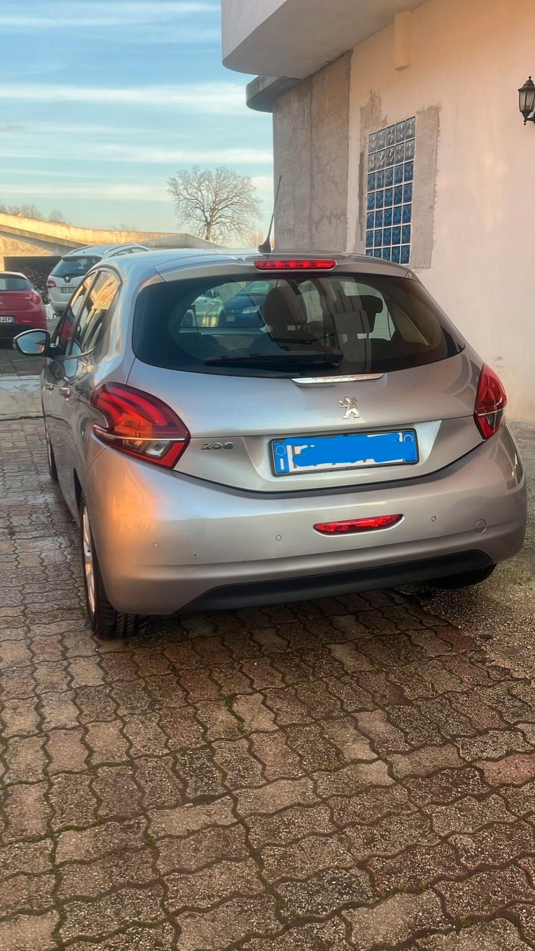 Peugeot 208 PureTech 82 5p. GPL Active