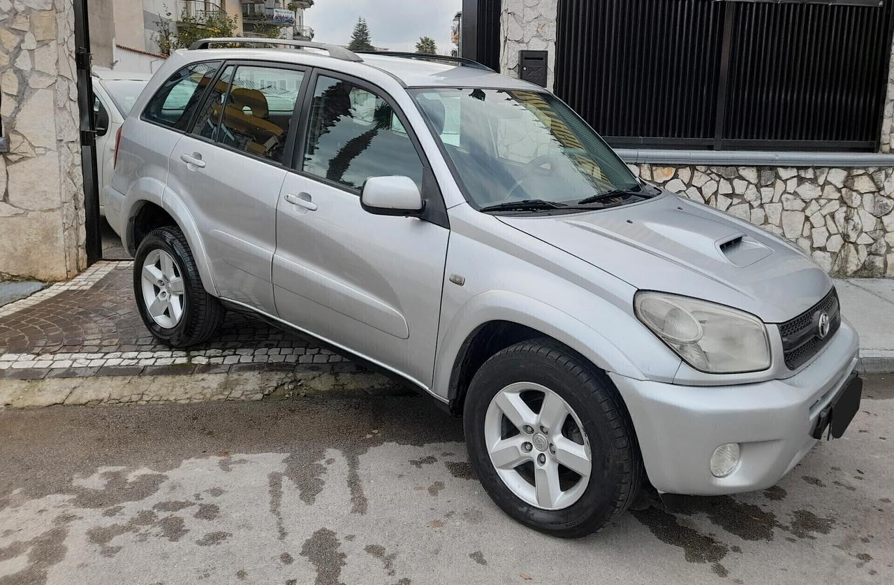 RAV 4 TURBO DIESEL - GANCIO TRAINO