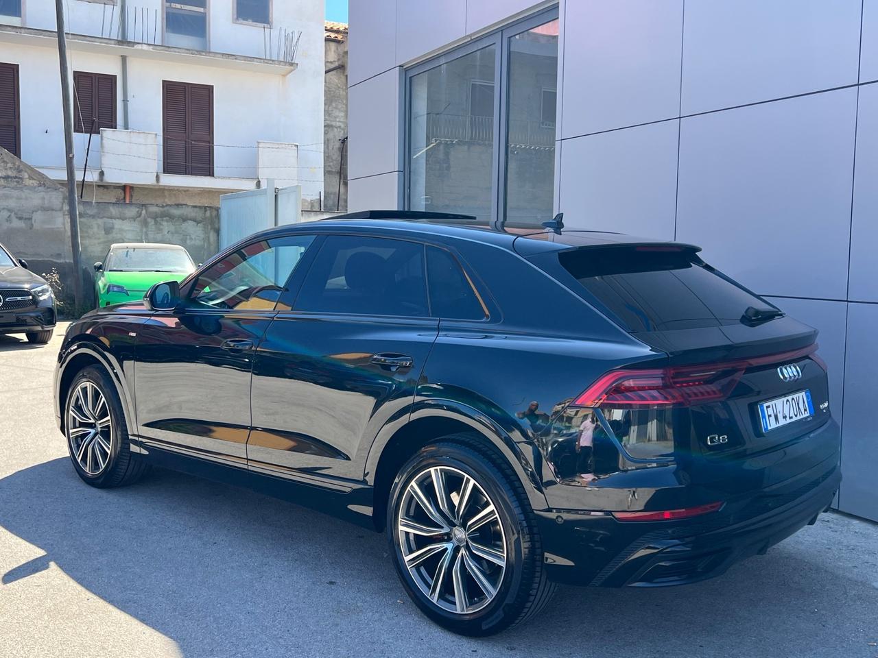 Audi Q8 50 tdi Sline possibilità noleggio no scoring