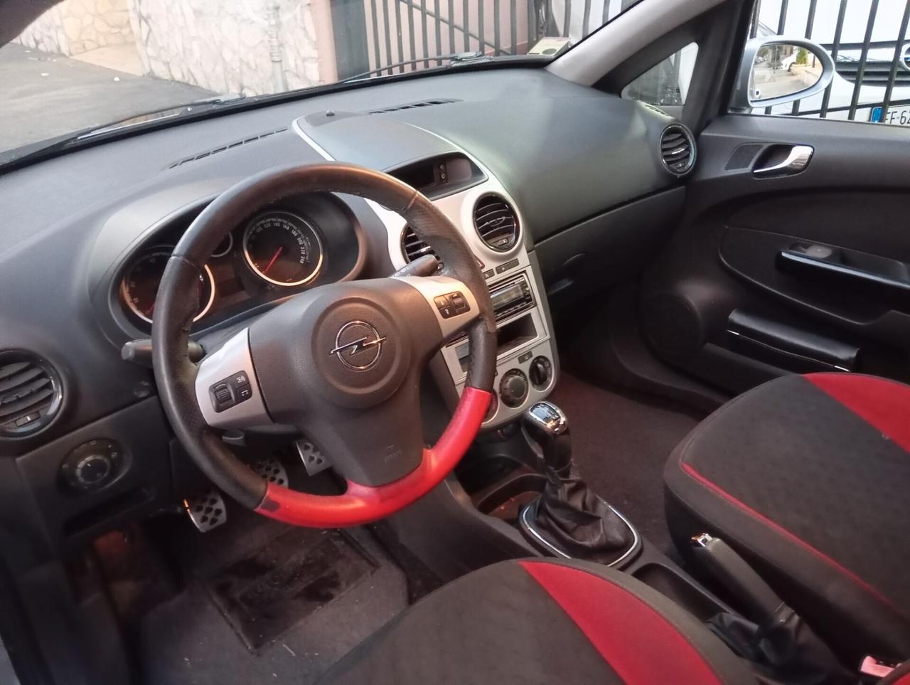 Opel Corsa 1.6 Turbo GSI 150cv