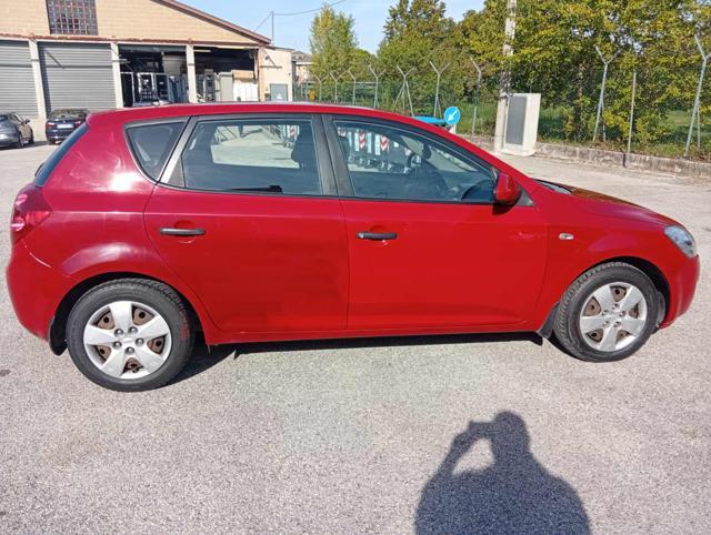 KIA cee'd 111,064km 1.4 109CV 5p. EX Stupenda Bellissima