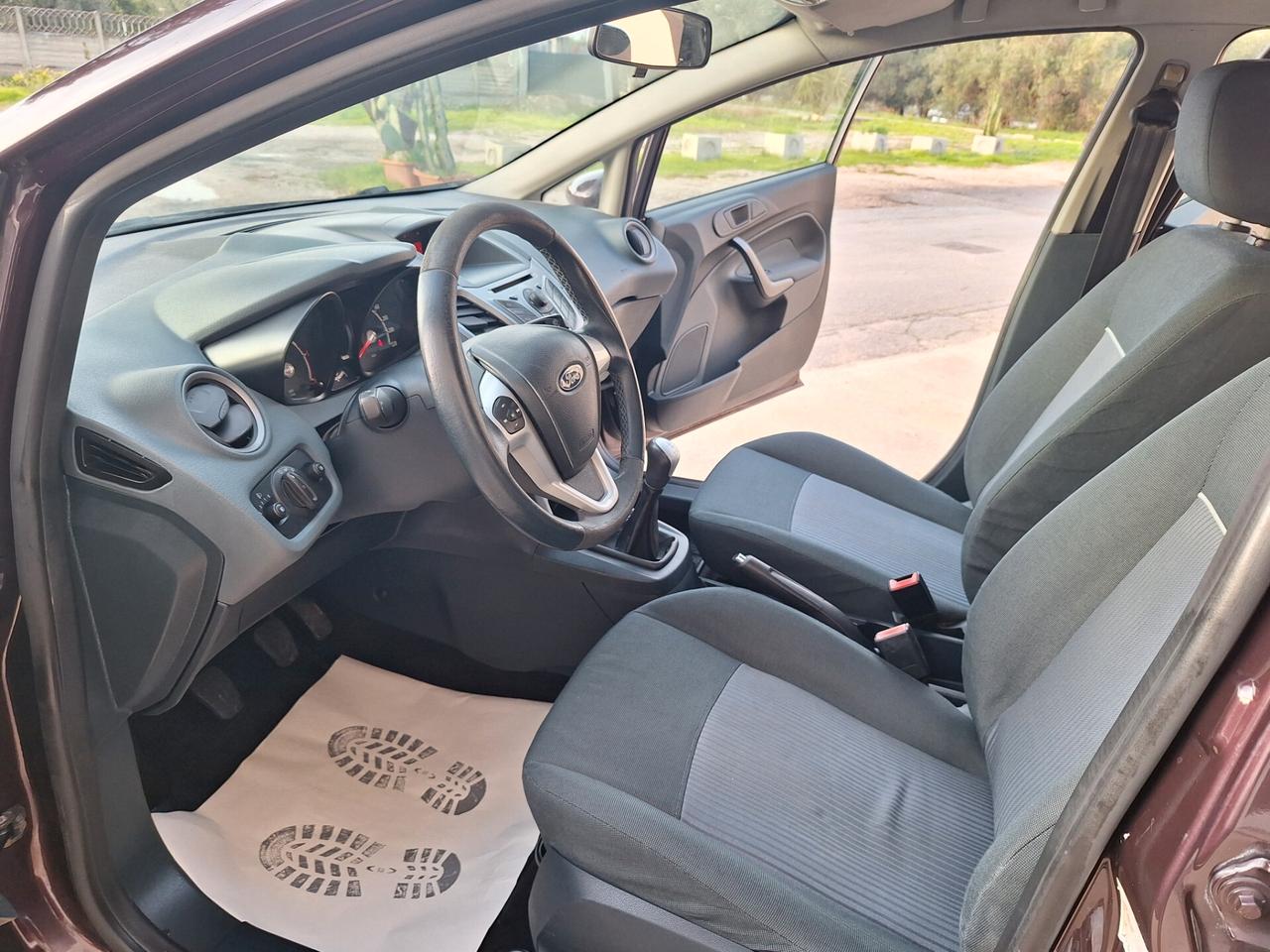 Ford Fiesta 1.4 TDCi 5p. 157000 km PERFETTA