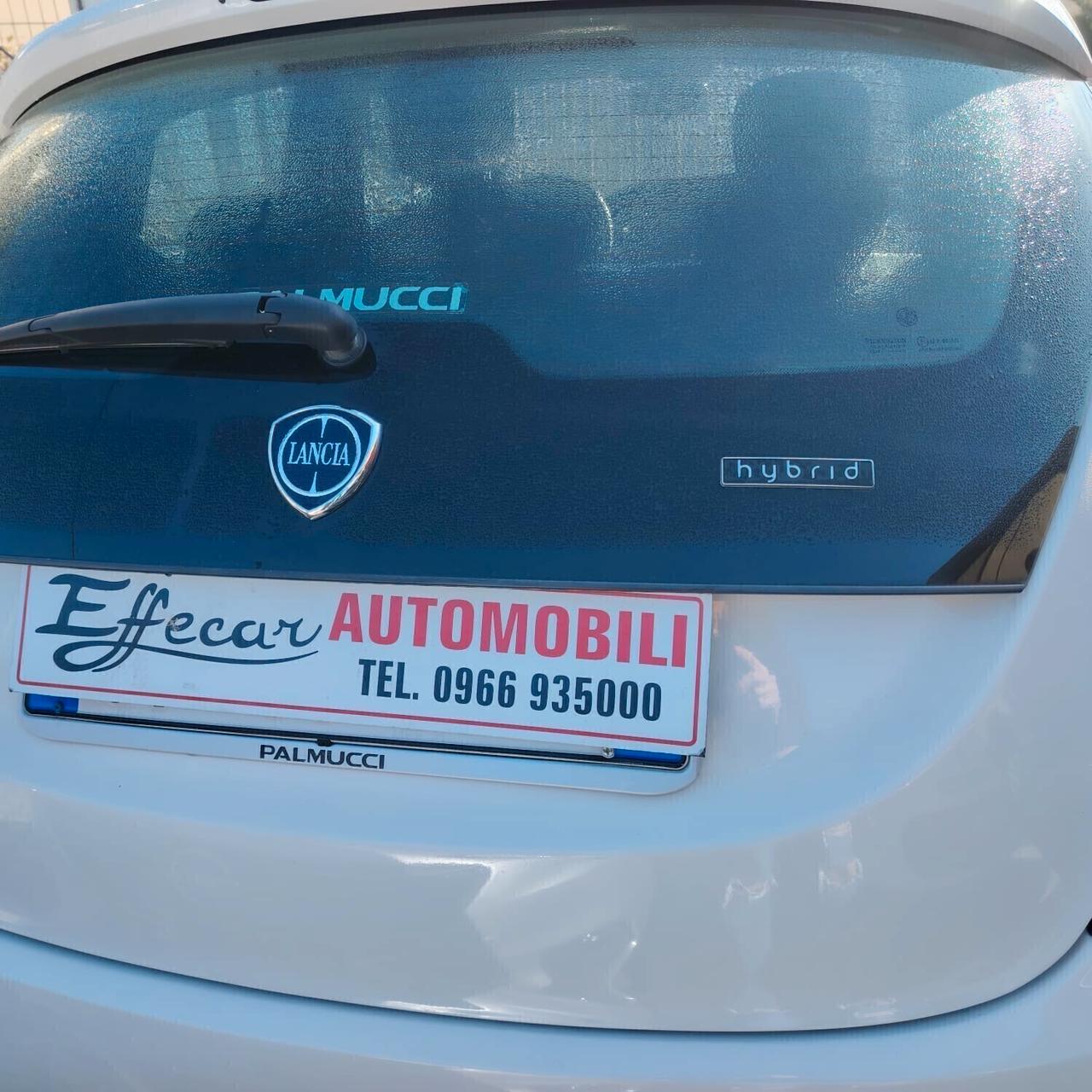 Lancia Ypsilon 1.0 FireFly 5 porte S&S Hybrid Ecochic Silver