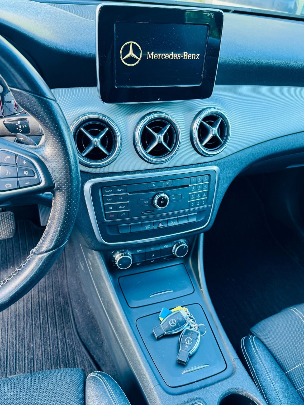 Mercedes-benz GLA 200 d Premium