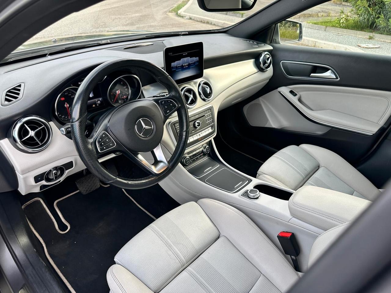 Mercedes-benz GLA 220 GLA 220 d Automatic