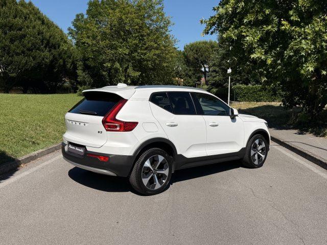 VOLVO XC40 B3 automatico Core