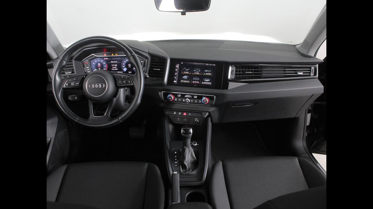 AUDI A1 II 2019 Citycarver - A1 Citycarver 30 1.0 tfsi Admired 11