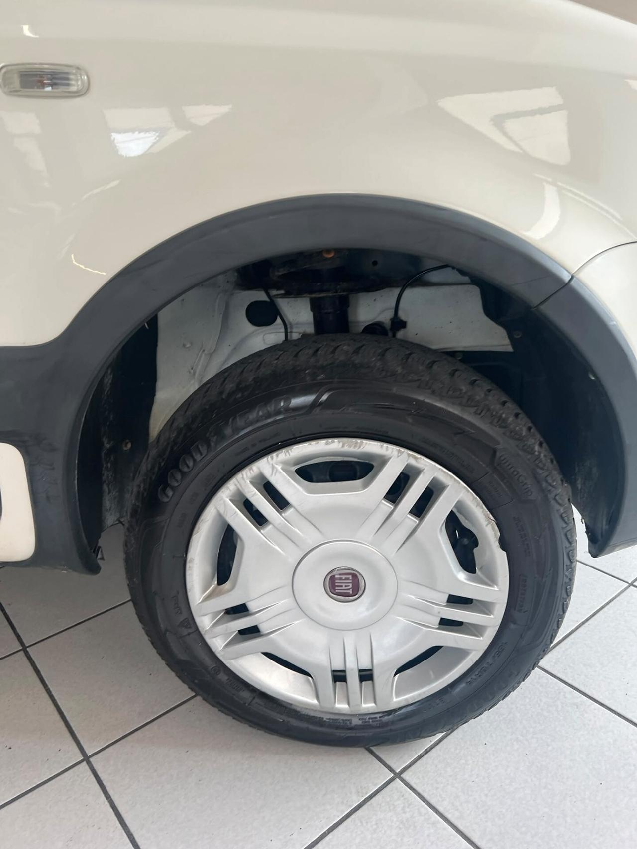 Fiat Panda 1.3 MJT 16V DPF 4x4 Climbing