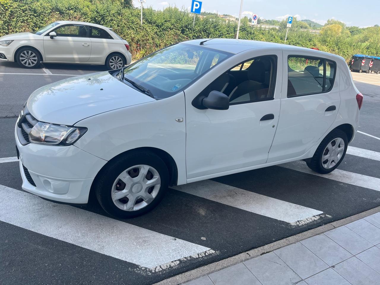 Dacia Sandero 1.2 GPL 75CV Ambiance 2014 177.000 KM
