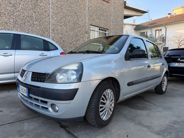 Renault Clio 1.2 cat 5 porte ok neopatentati