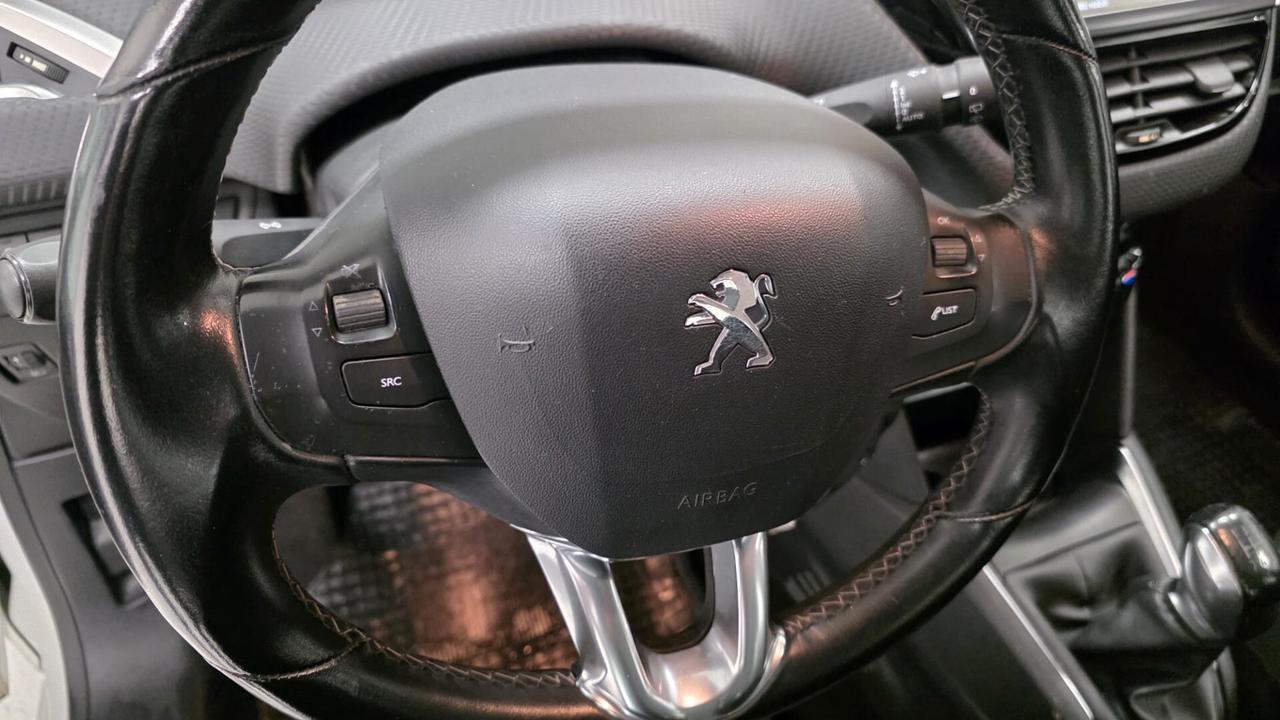 Peugeot 208 BlueHDi 75 5 porte Allure