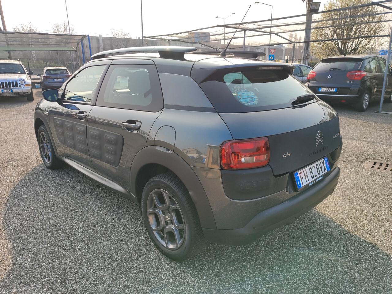 Citroen C4 Cactus BlueHDi 100 Just Black