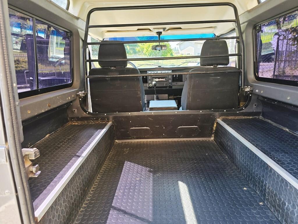 Land Rover Defender 90 TD5 SW DA VETRINA!