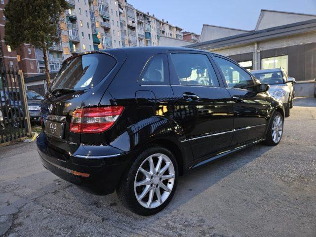 MERCEDES-BENZ B 200 CDI