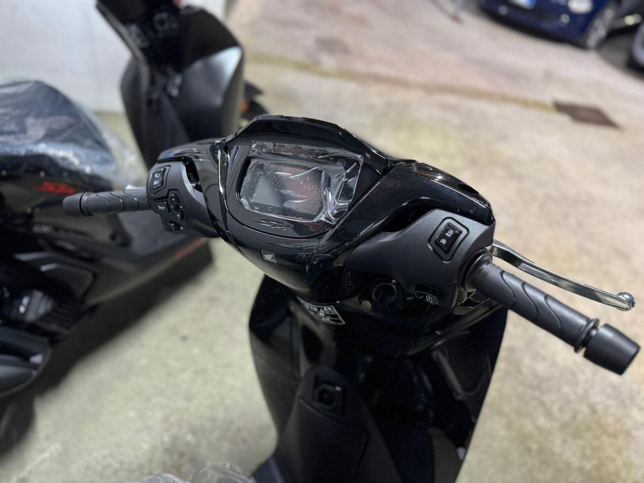 HONDA SH 125/150 SPORT MY26 *FINANZIAMENTO SENZA BUSTA PAGA*