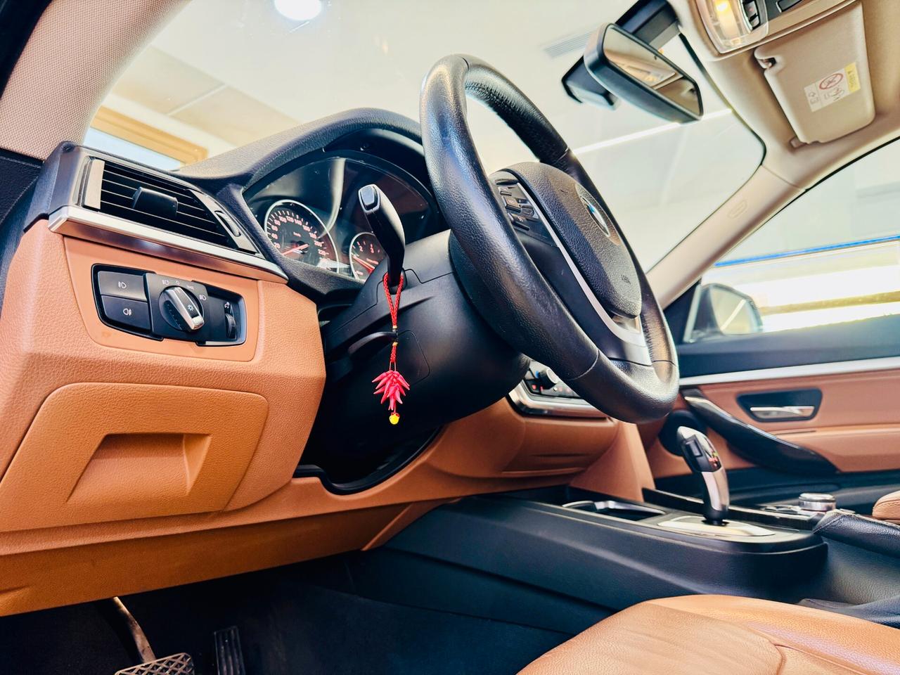 BMW 318d GT Luxury - LED / Navi